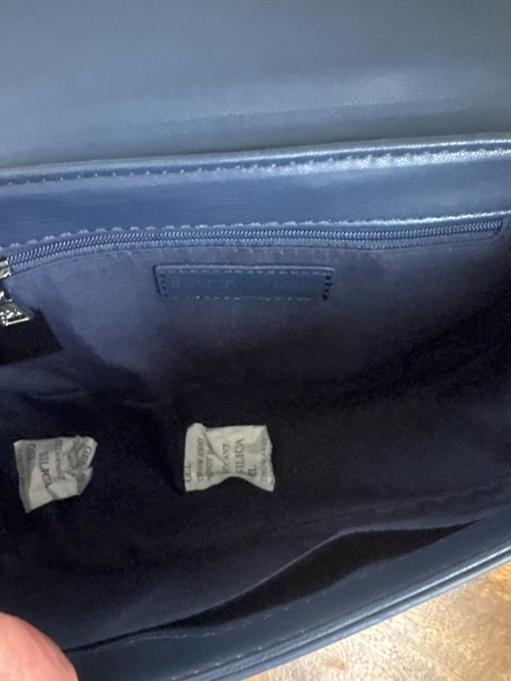 Badgley Mischka NWT Denim Quilted Shoulder Bag - Picture 6 of 8